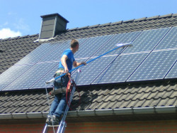 Devis pour un nettoyage de panneaux solaires  